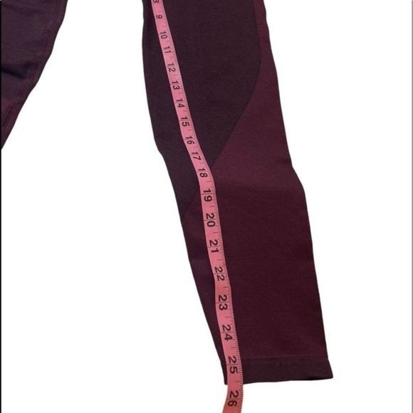 PINK Victoria's Secret Burgundy Matching Sports Bra And Leggings Set Size Medium - Picture 8 of 16